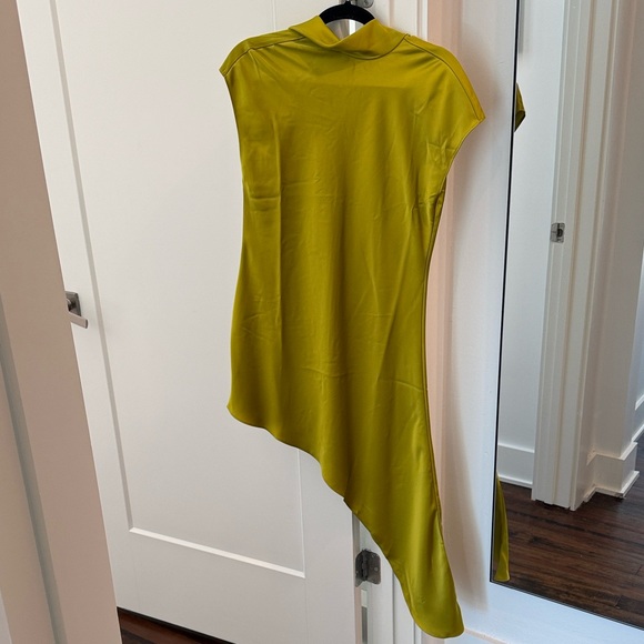 Lovers & Friends Revolve Asymmetrical Green Dress - Picture 4 of 4